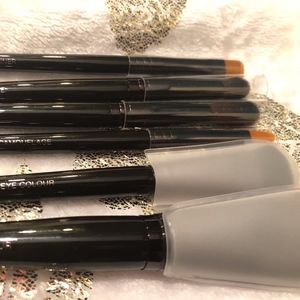 Laura Mercier Brush Collection